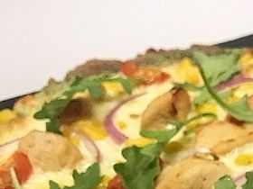 Medium pizza med tandoorikylling.....kr.115,-